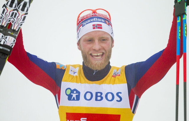 GULLSESONG: Martin Johnsrud Sundby har en stor sesong bak seg. Her jubler han etter å ha vunnet verdenscuprennet i 50 km fellesstart langrenn for menn i Holmenkollen i 2016.
Foto: Vegard Wivestad Grøtt / NTB scanpix Foto: NTB scanpix GULLSESONG: Martin Johnsrud Sundby har en stor sesong bak seg. Her jubler han etter å ha vunnet verdenscuprennet i 50 km fellesstart langrenn for menn i Holmenkollen i 2016.
Foto: Vegard Wivestad Grøtt / NTB scanpix Foto: NTB scanpix